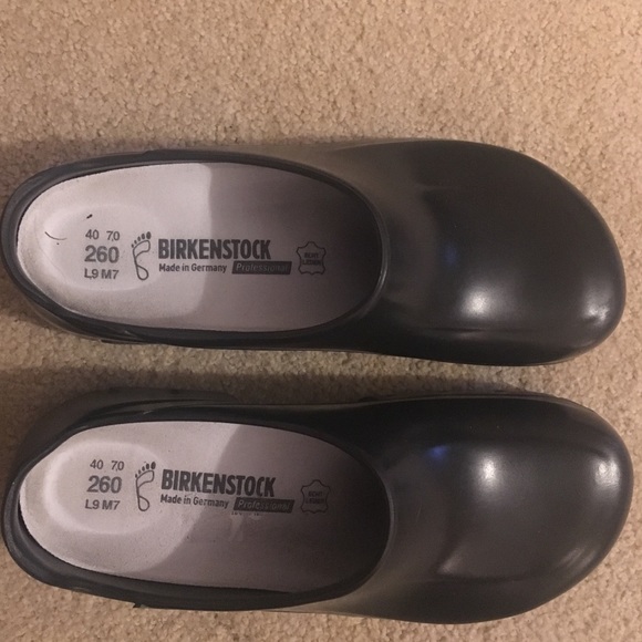 birkenstock non slip clogs